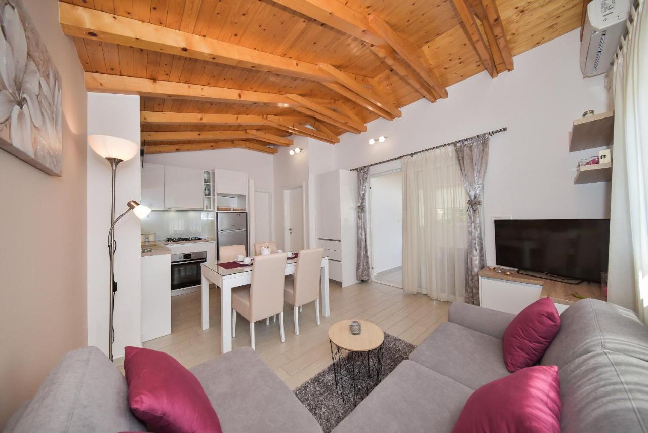 Apartment Irena Posedarje Luaran gambar