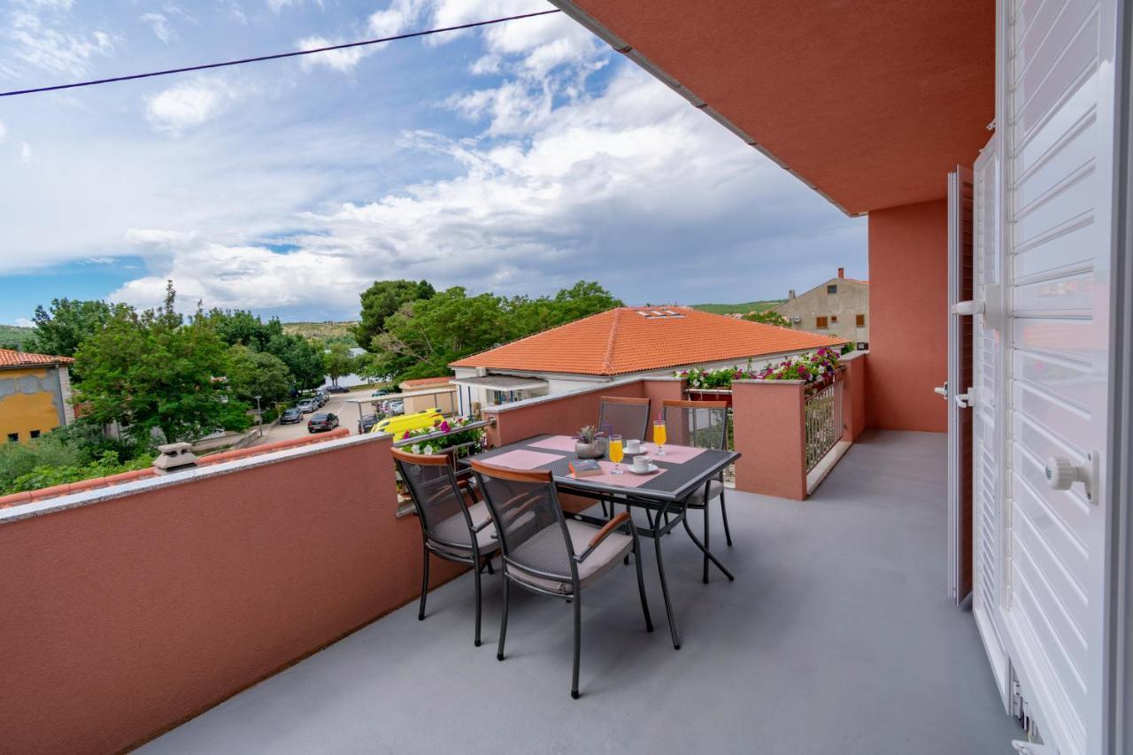 Apartment Irena Posedarje Luaran gambar
