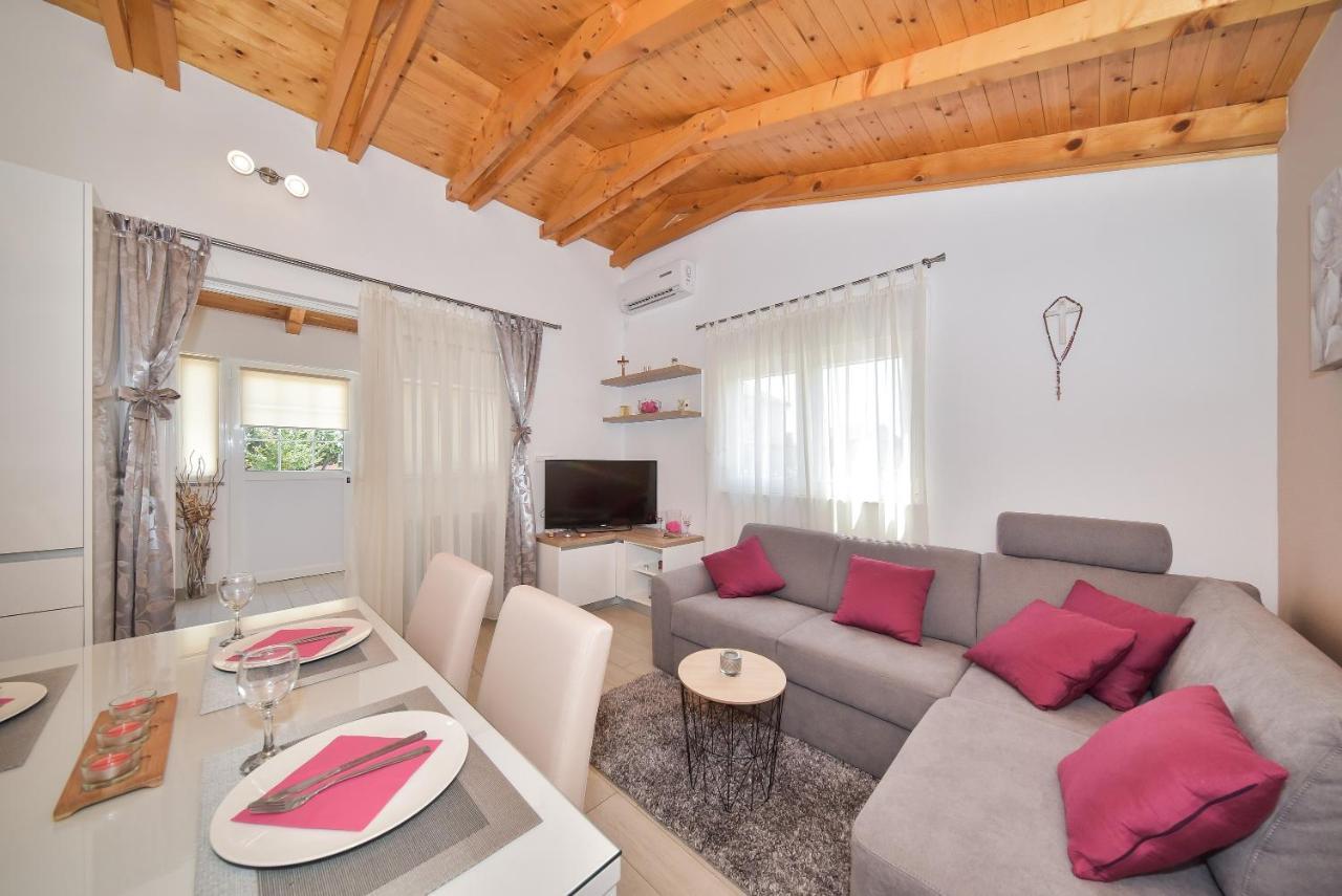 Apartment Irena Posedarje Luaran gambar