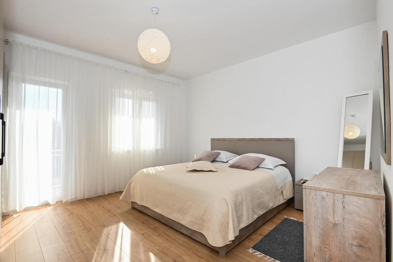 Apartment Irena Posedarje Luaran gambar