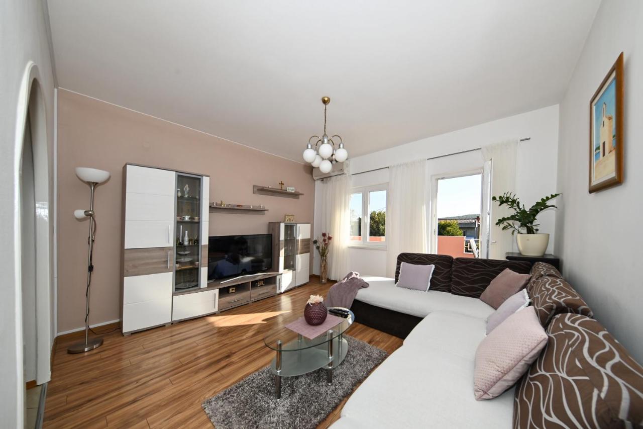 Apartment Irena Posedarje Luaran gambar